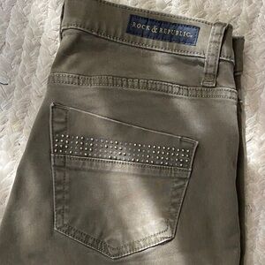 Rock and Republic Kashmiere Olive Green Jeans Size 10